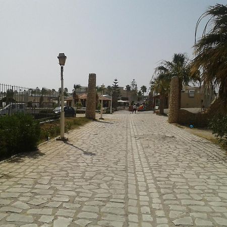 Duplex Pied Dans L'Eau Avec Magnifique Vue Sur Mer Monastir Extérieur photo