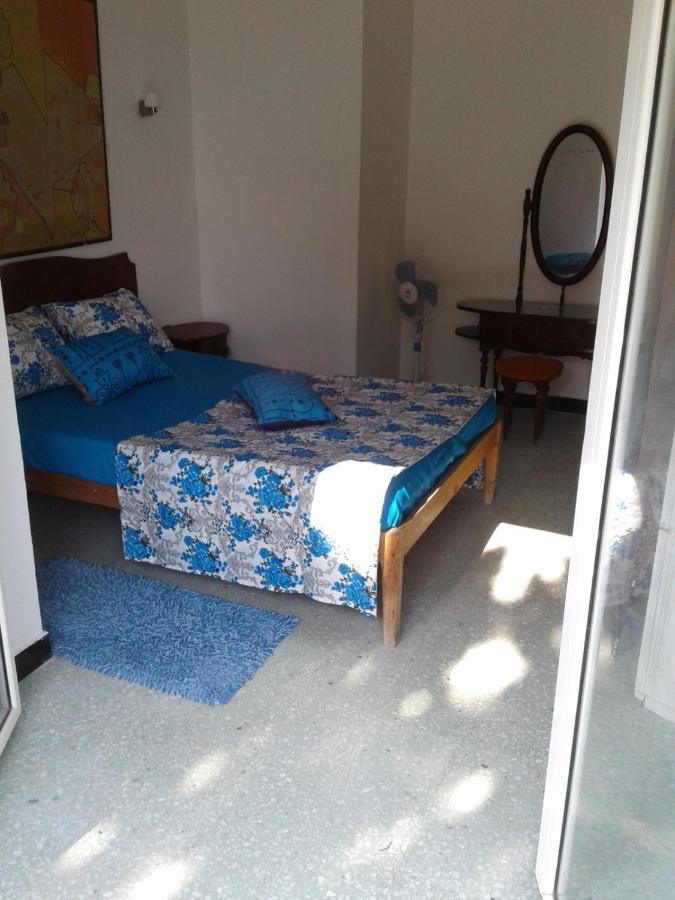 Duplex Pied Dans L'Eau Avec Magnifique Vue Sur Mer Monastir Extérieur photo