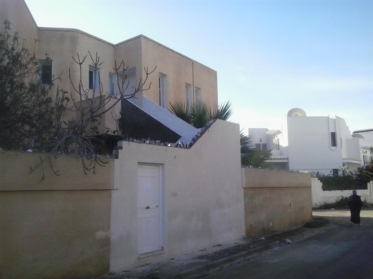 Duplex Pied Dans L'Eau Avec Magnifique Vue Sur Mer Monastir Extérieur photo