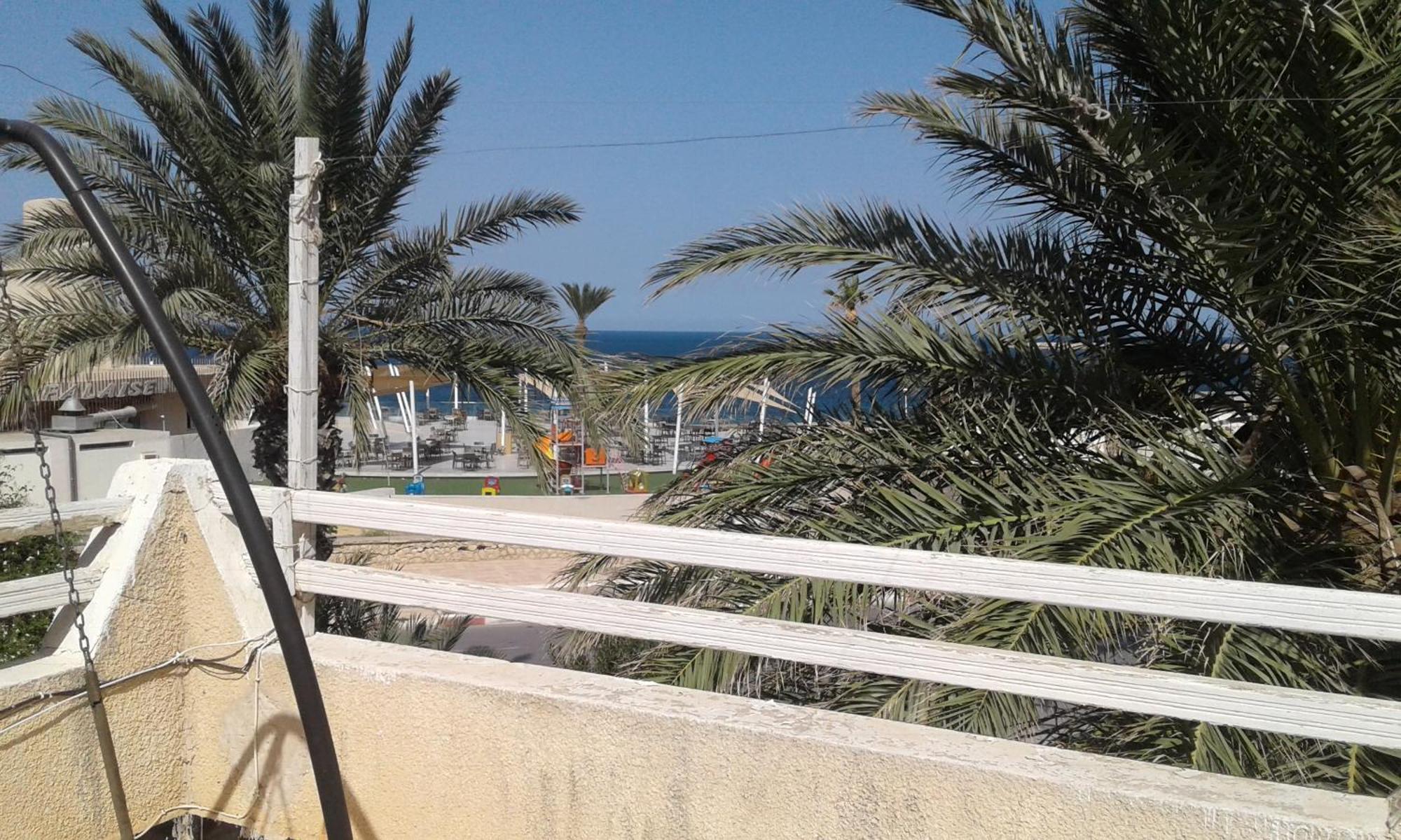 Duplex Pied Dans L'Eau Avec Magnifique Vue Sur Mer Monastir Extérieur photo